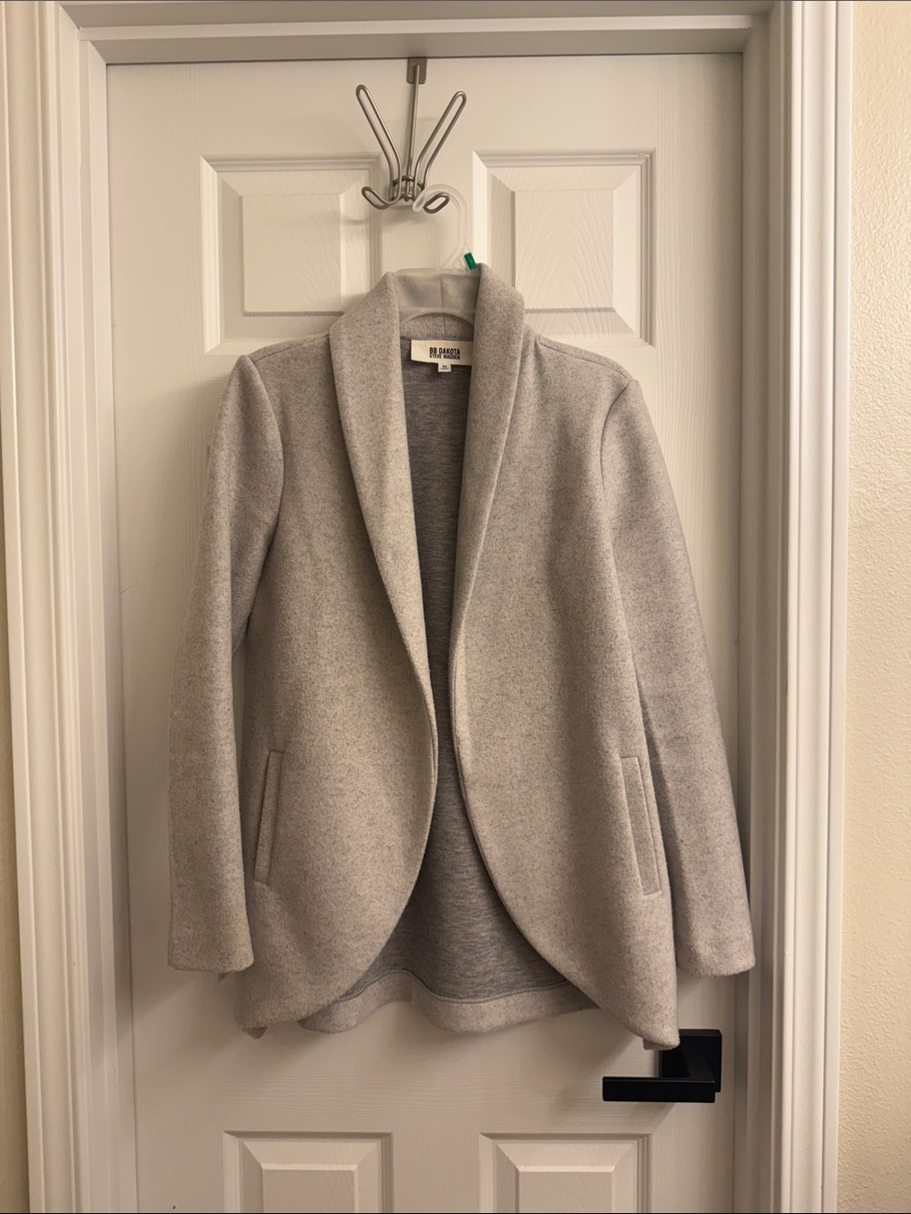 BB Dakota Light Gray Open Shawl-Collar Blazer